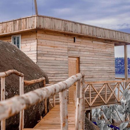 Single Cabin With Lake View Mwanza Exterior photo